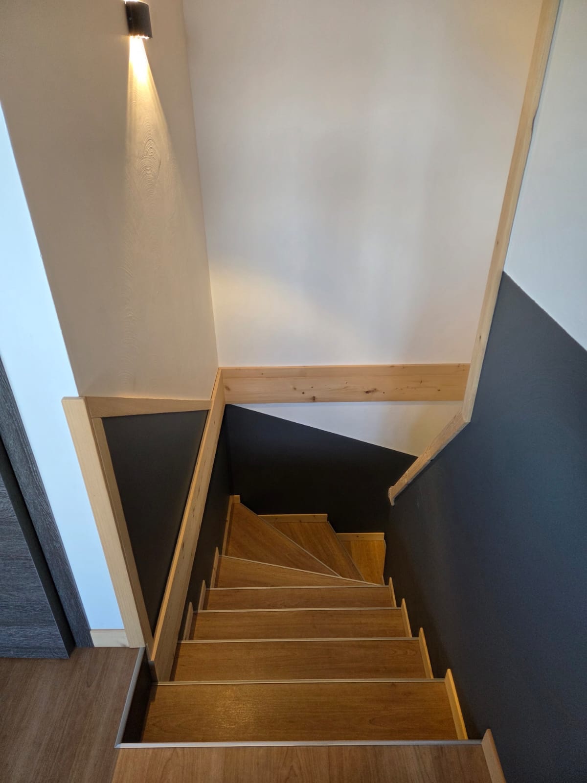 Escalier après travaux de peinture